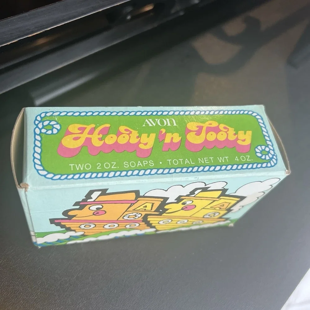 Vintage AVON Hooty‎ 'N Tooty Tugboat Soap Set